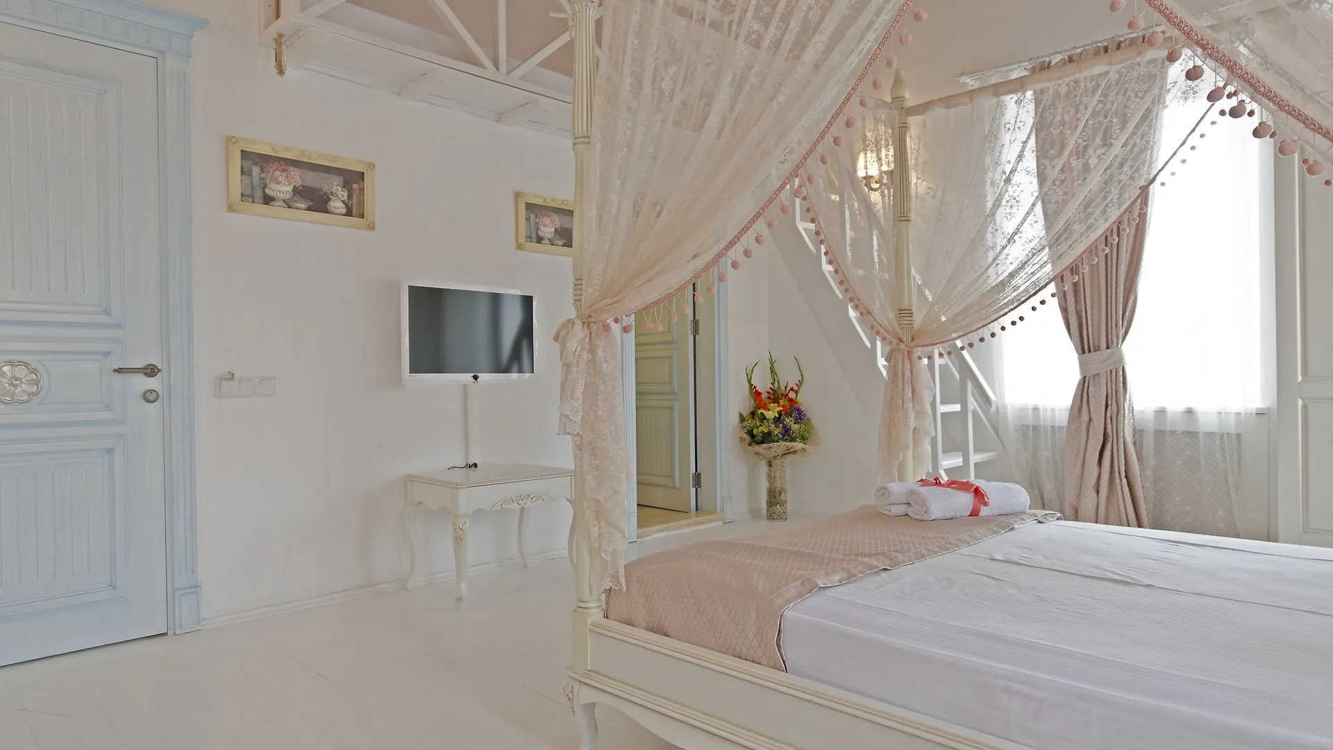 Alacati Roka Tas Otel ホテル