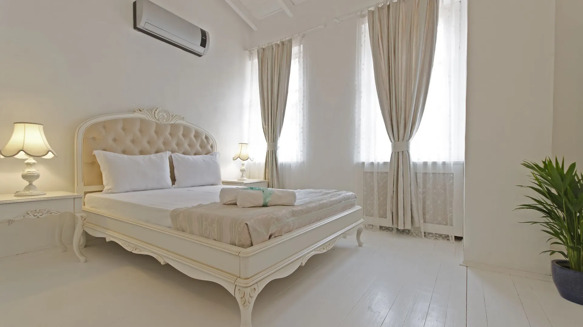 Alacati Roka Tas Otel