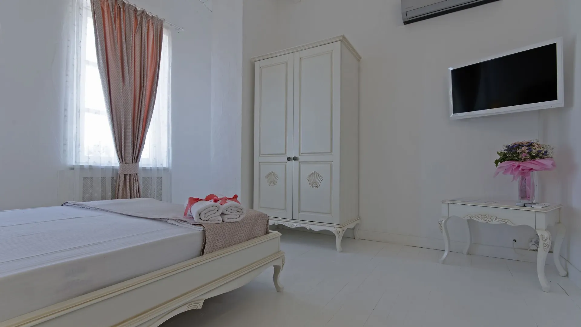 Alacati Roka Tas Otel ホテル